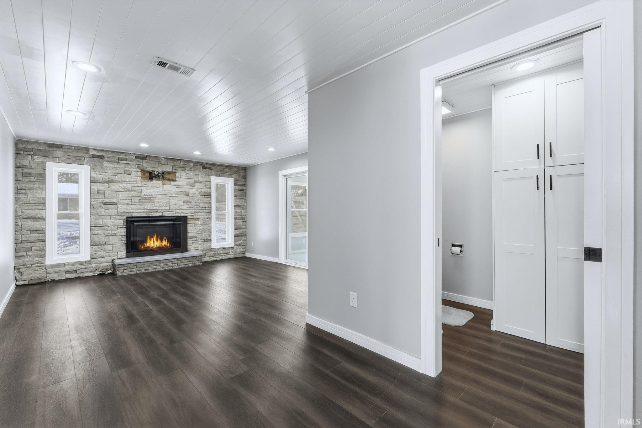 9420 Saratoga Road Fort Wayne, IN 46804 - Photo 10 of 36