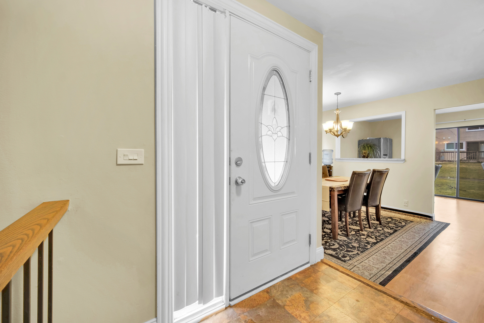 761 Colorado Court Carol Stream, IL 60188 - Photo 3 of 27 a view of a livingroom with furniture and wooden floor
