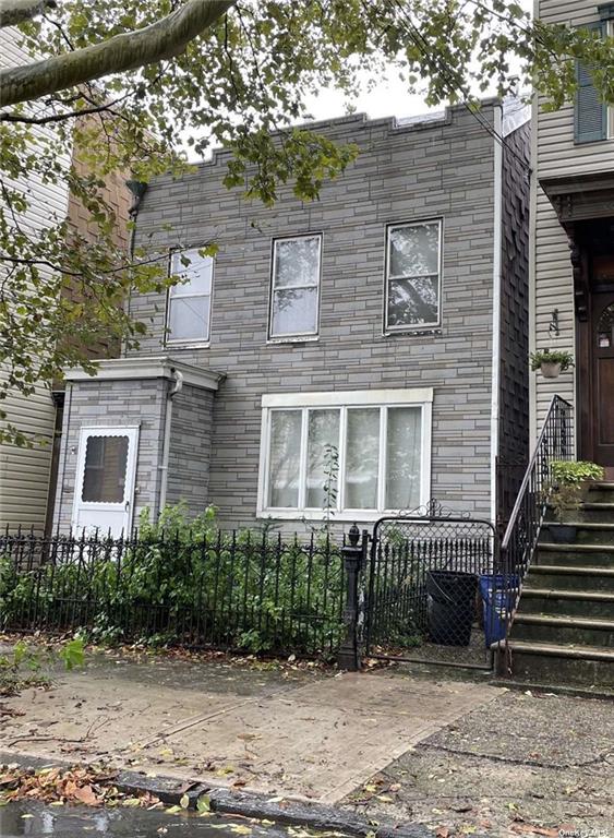 174 Eagle Street Brooklyn, NY 11222 - Photo 4 of 30