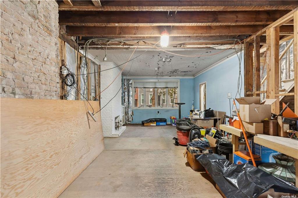 174 Eagle Street Brooklyn, NY 11222 - Photo 5 of 30