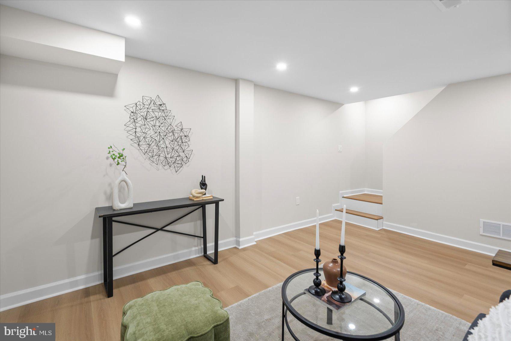 1518 Gridley Lane Silver Spring, MD 20902 - Photo 18 of 57