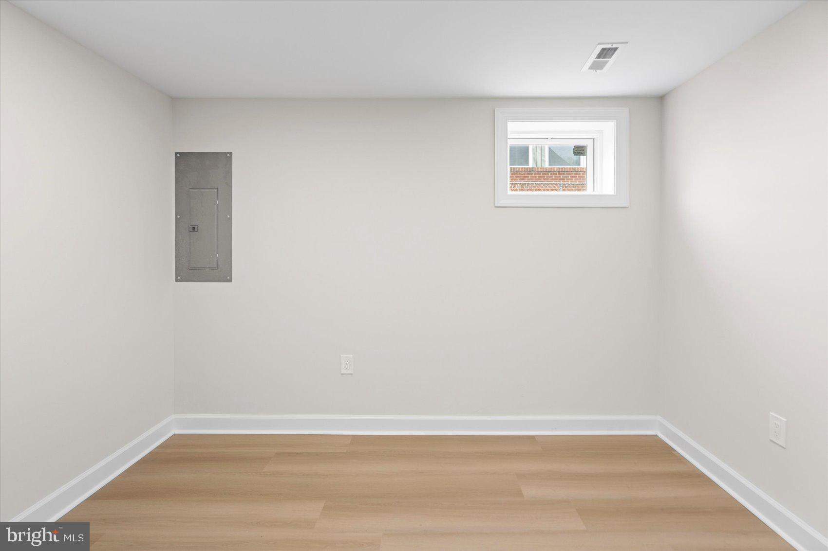 1518 Gridley Lane Silver Spring, MD 20902 - Photo 25 of 57