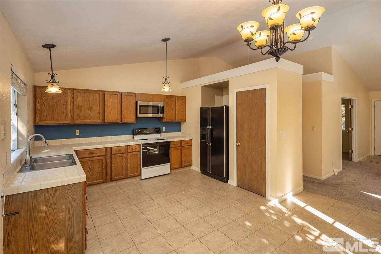 14445 Sundance Drive Reno, NV 89511 - Photo 8 of 40 Photo 8