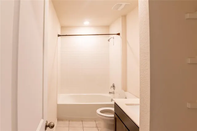 $2,400 | 3929 Dickinson Avenue, Aubrey, TX 76227