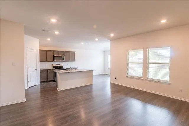 $2,400 | 3929 Dickinson Avenue, Aubrey, TX 76227