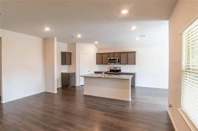 $2,400 | 3929 Dickinson Avenue, Aubrey, TX 76227