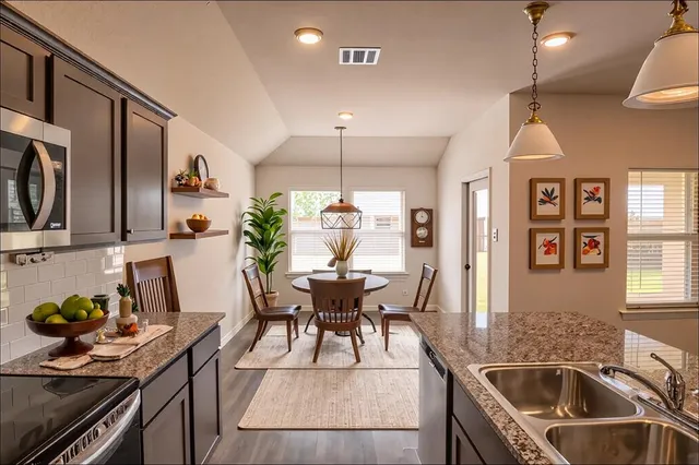 $2,400 | 3929 Dickinson Avenue, Aubrey, TX 76227