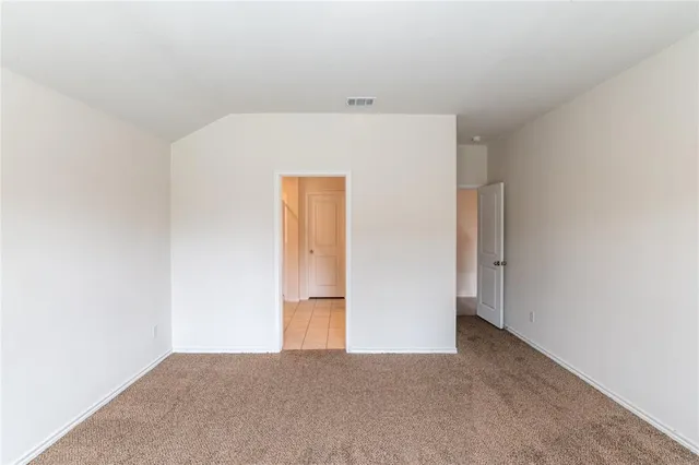 $2,400 | 3929 Dickinson Avenue, Aubrey, TX 76227