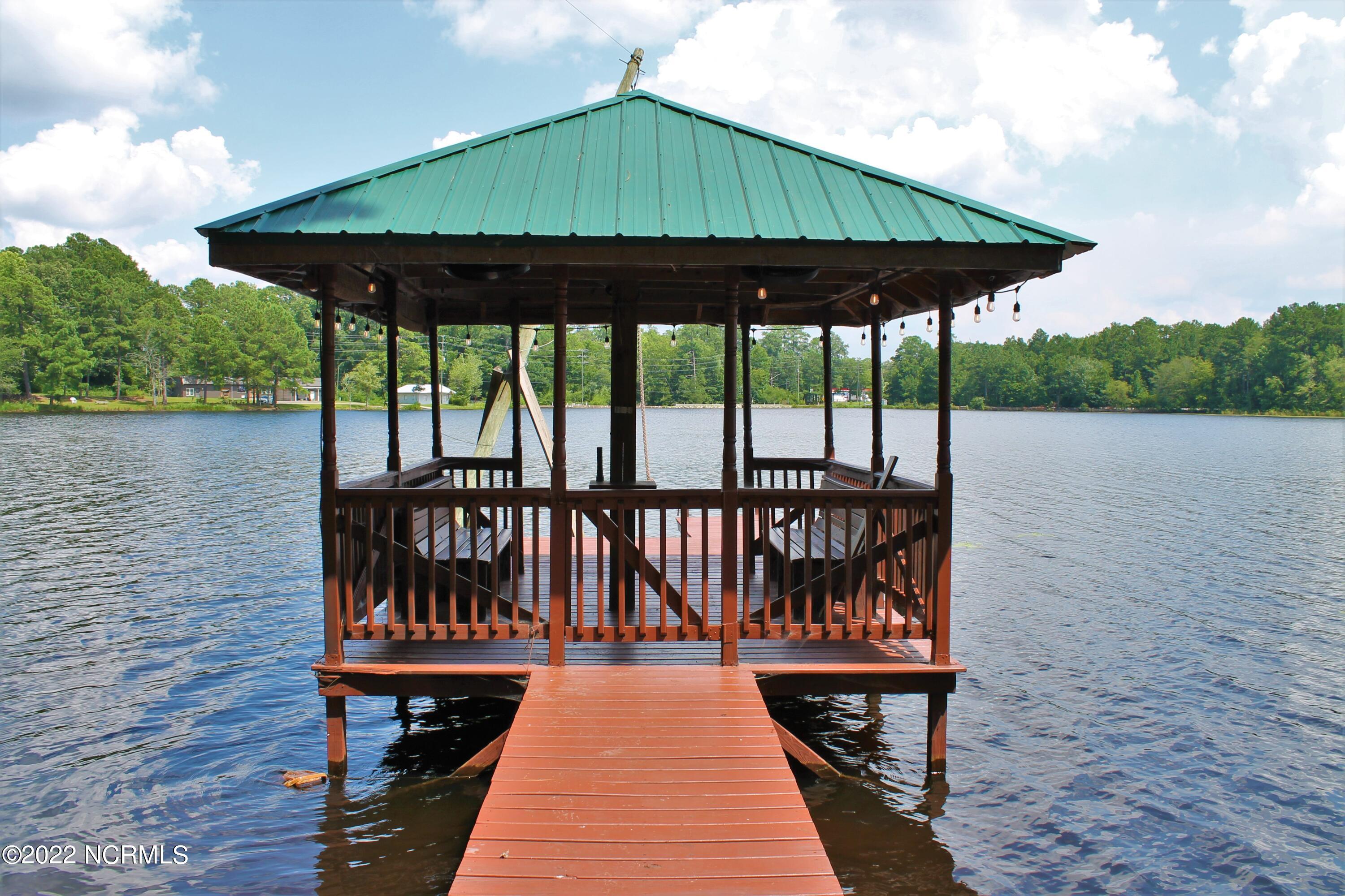 165 Matthews Road Lakeview, NC 28350 - Photo 13 of 59 6 (2)