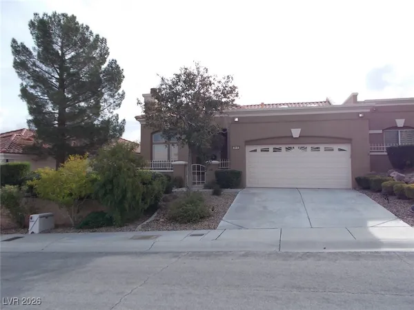 $2,600 | 2916 Vista Butte Drive, Las Vegas, NV 89134