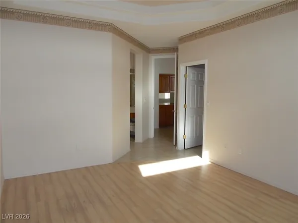 $2,600 | 2916 Vista Butte Drive, Las Vegas, NV 89134