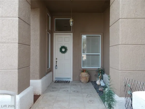 $2,600 | 2916 Vista Butte Drive, Las Vegas, NV 89134