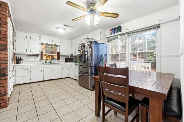 $349,900 | 332 Dixie Avenue South, Bremen, GA 30110