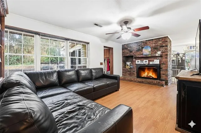 $349,900 | 332 Dixie Avenue South, Bremen, GA 30110