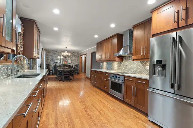 $779,000 | 10040 West 127th Street, Palos Park, IL 60464