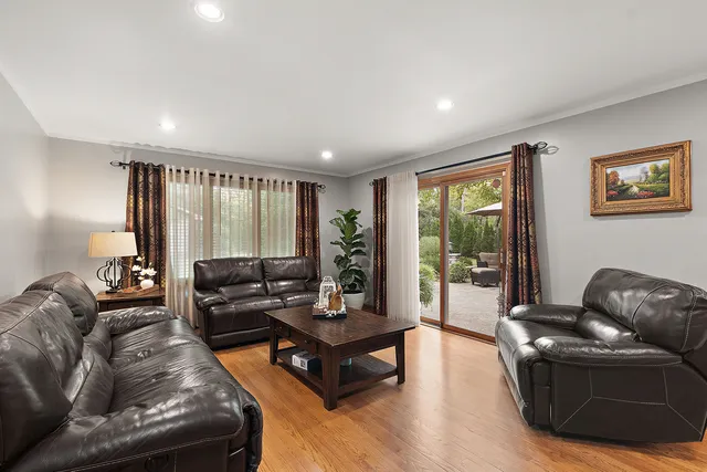 $779,000 | 10040 West 127th Street, Palos Park, IL 60464