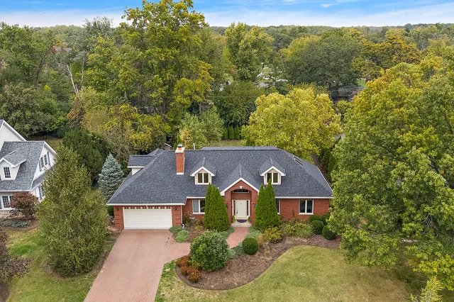 $779,000 | 10040 West 127th Street, Palos Park, IL 60464