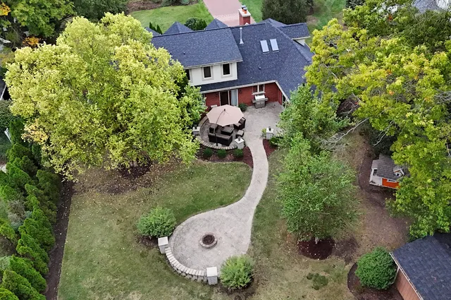 $779,000 | 10040 West 127th Street, Palos Park, IL 60464