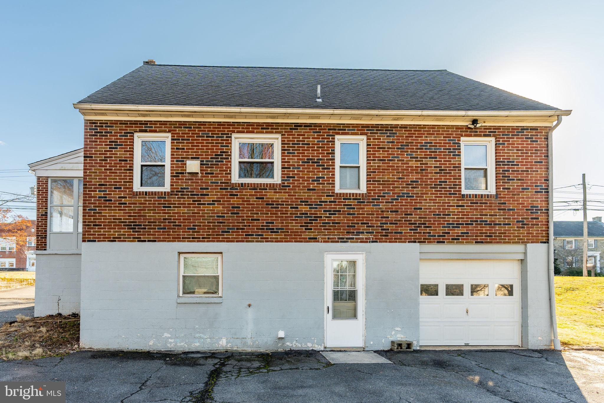 134 North Reamstown Road Stevens, PA 17578 - Photo 4 of 39 Gallery Image 4