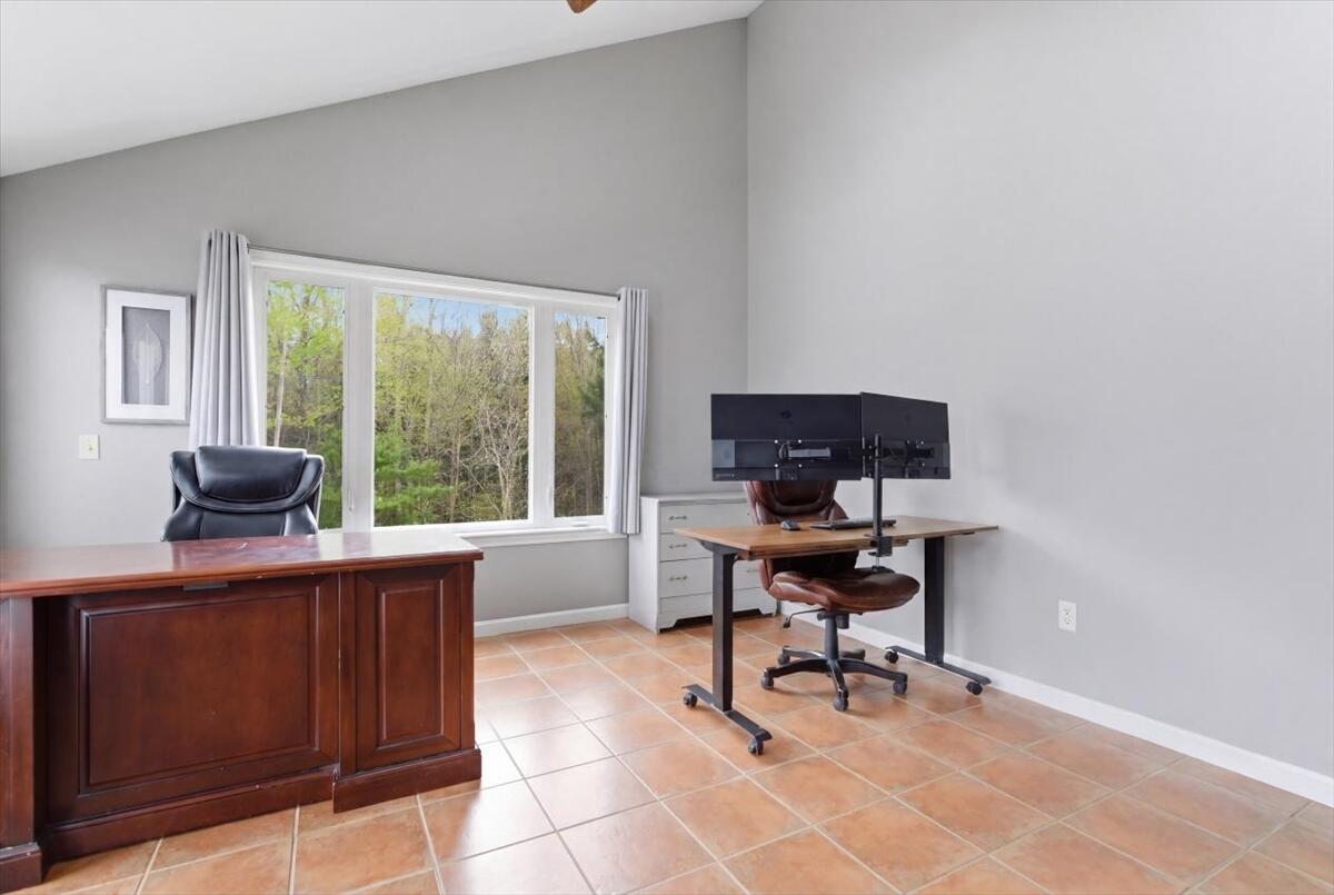246 Carlton Pond Road Winthrop, ME 04364 - Photo 20 of 54 31-DSC04123_declutter_320f5b00