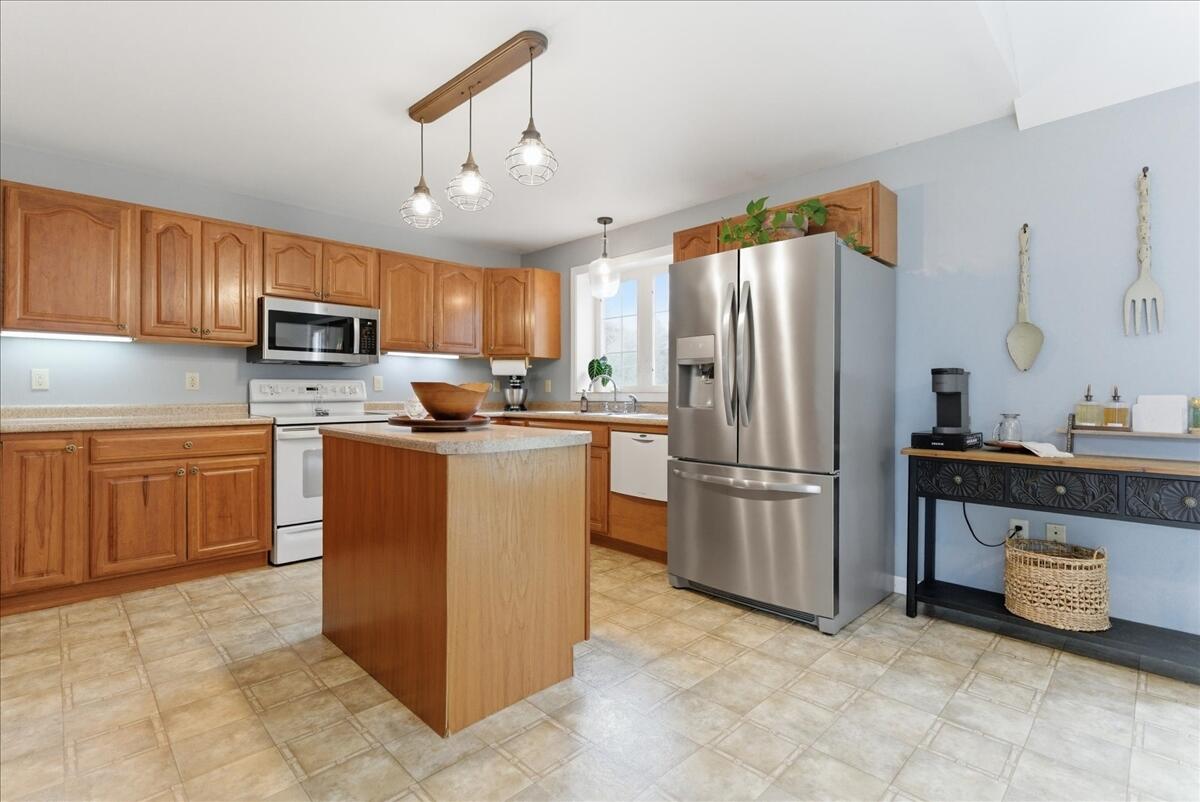 246 Carlton Pond Road Winthrop, ME 04364 - Photo 7 of 54 19-DSC04228