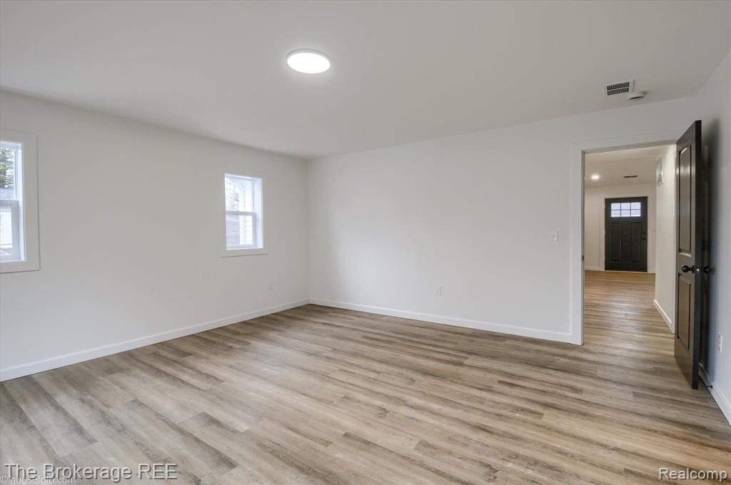 4507 North Belsay Road Flint, MI 48506 - Photo 21 of 35 Gallery Image 21