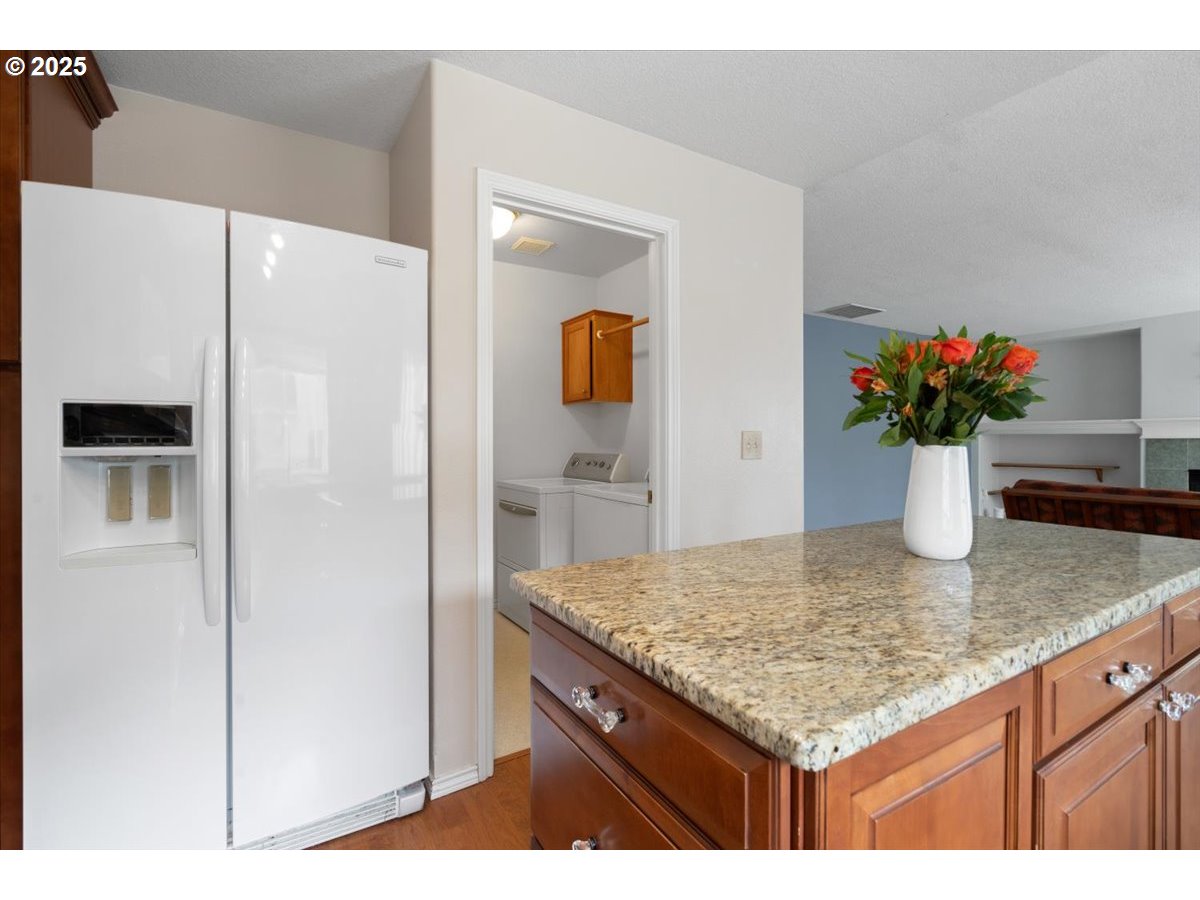 800 Roxe Drive Forest Grove, OR 97116 - Photo 14 of 44