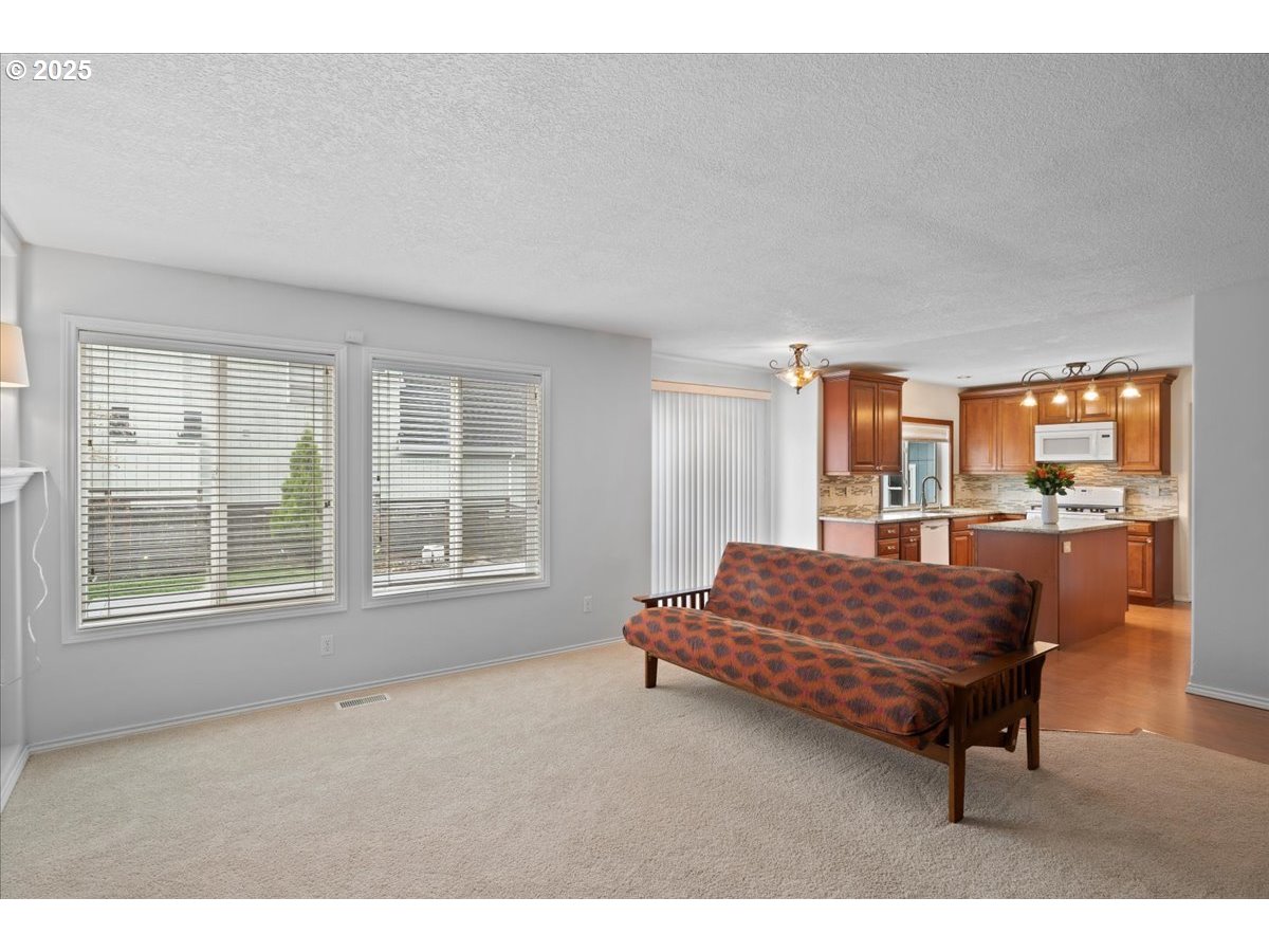 800 Roxe Drive Forest Grove, OR 97116 - Photo 17 of 44