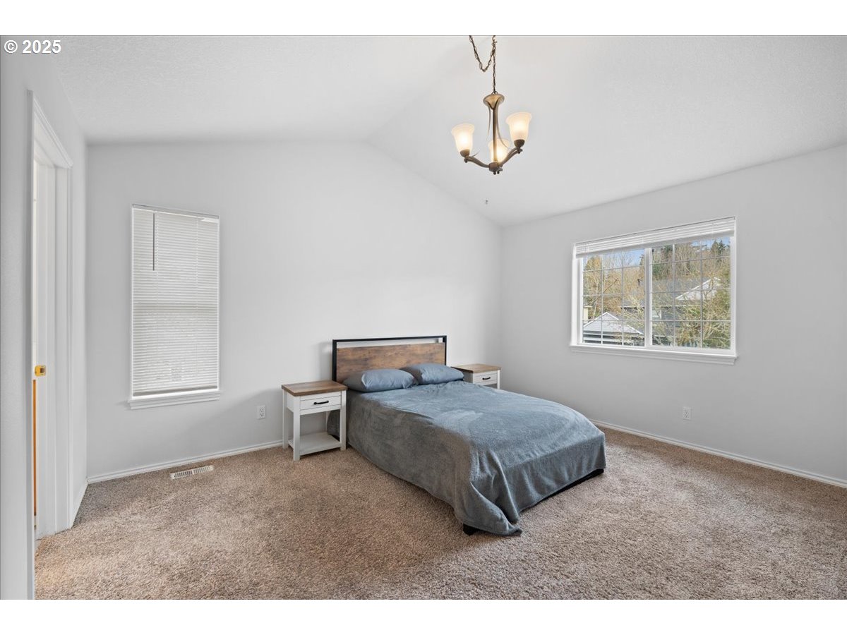 800 Roxe Drive Forest Grove, OR 97116 - Photo 21 of 44