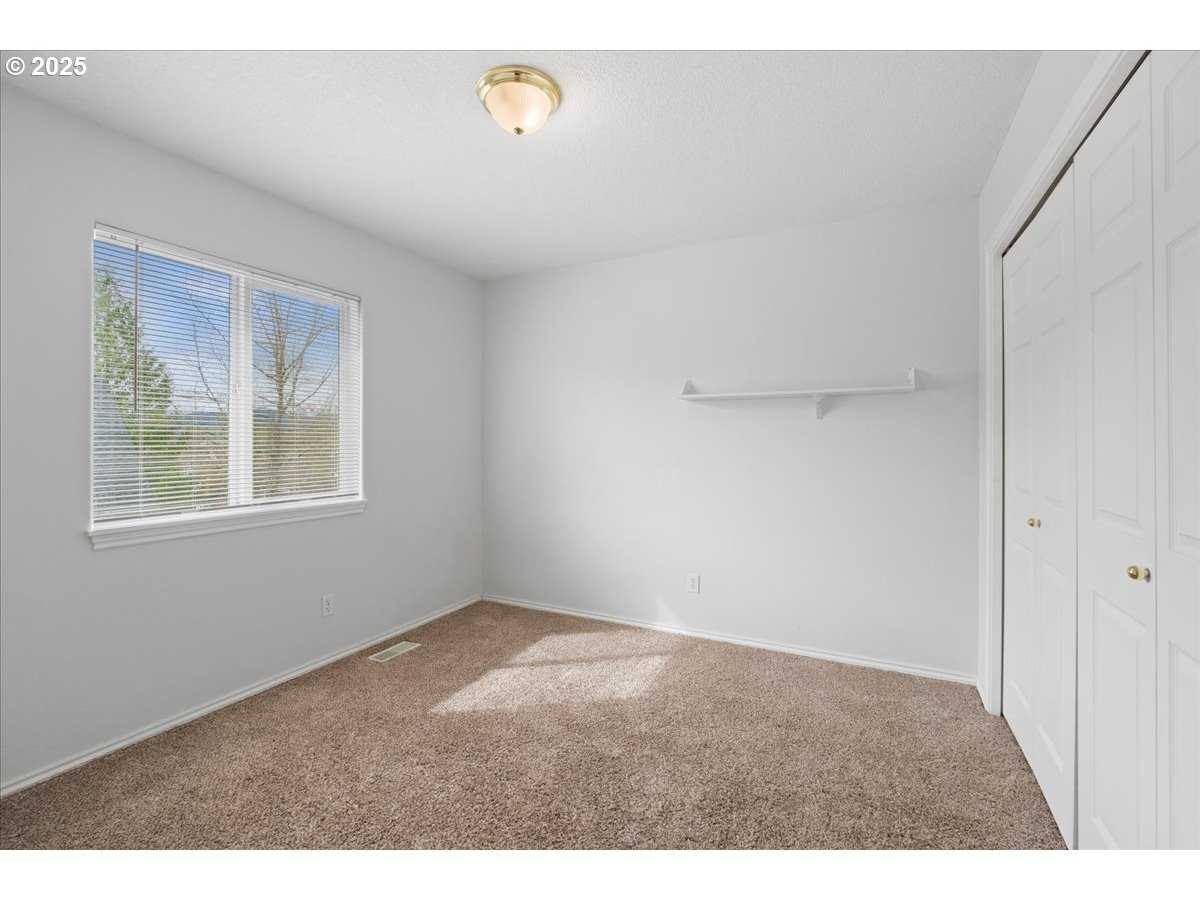 800 Roxe Drive Forest Grove, OR 97116 - Photo 27 of 44
