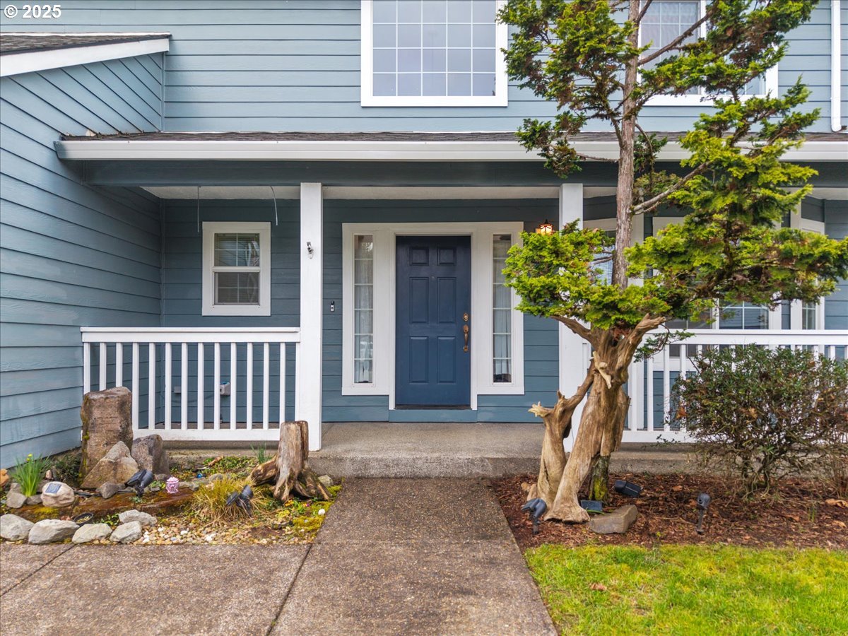 800 Roxe Drive Forest Grove, OR 97116 - Photo 4 of 44