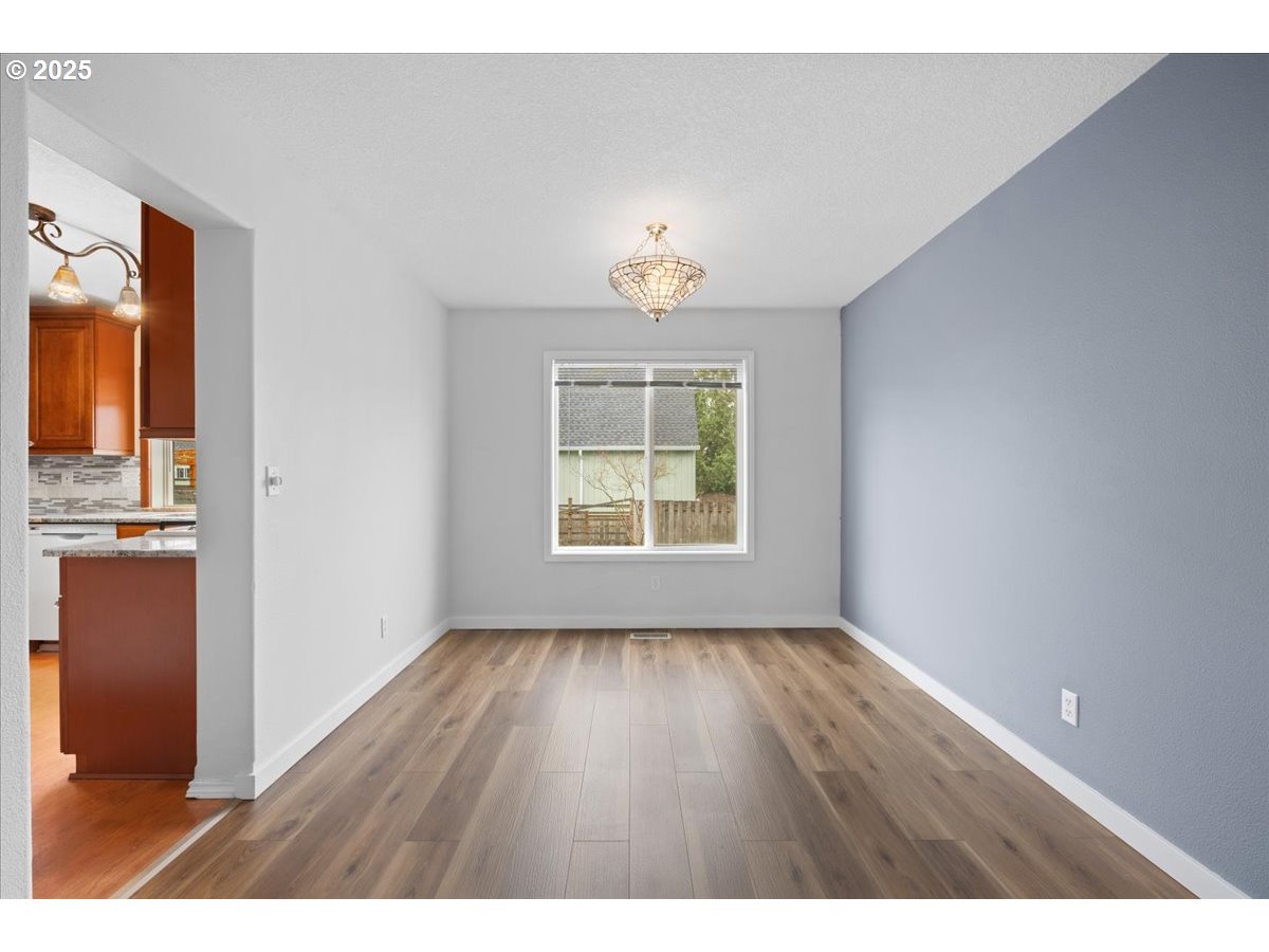 800 Roxe Drive Forest Grove, OR 97116 - Photo 10 of 44