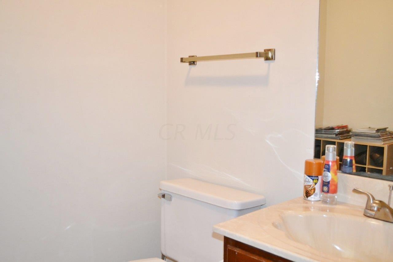 6053 Troy Road Springfield, OH 45502 - Photo 23 of 46