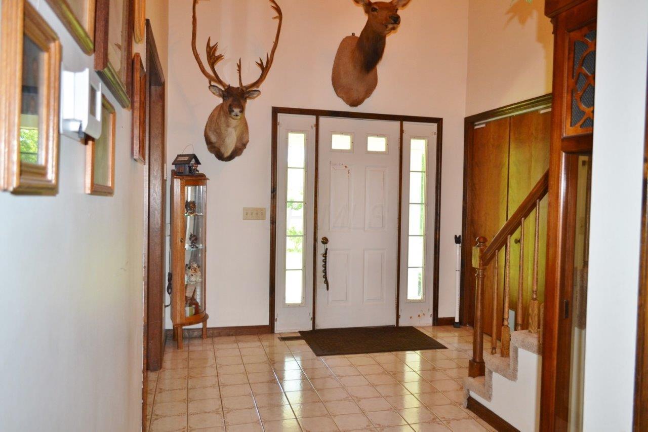 6053 Troy Road Springfield, OH 45502 - Photo 8 of 46