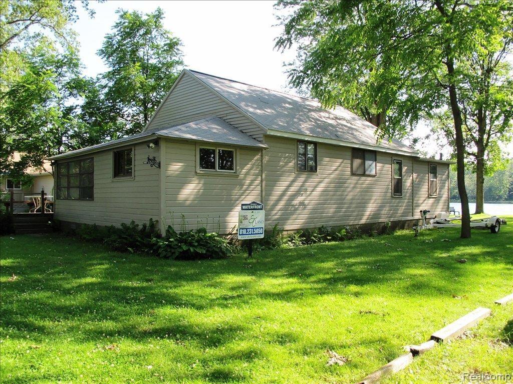 10145 Imus Road Pinckney, MI 48169 - Photo 2 of 18 10145 Imus Drive 2