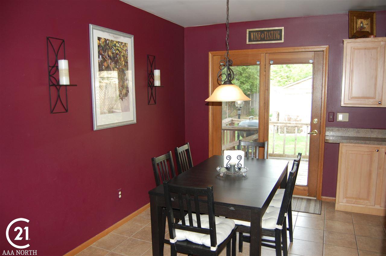 2899 Simpson Drive Rochester Hills, MI 48309 - Photo 3 of 12