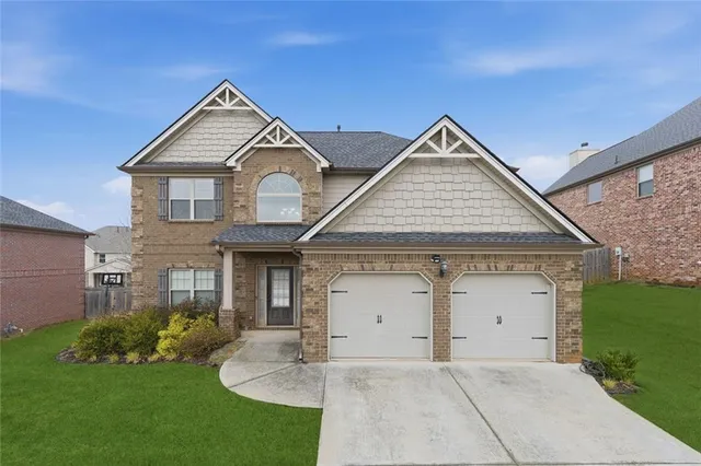 $550,000 | 6230 Wynfield Drive, Flowery Branch, GA 30542