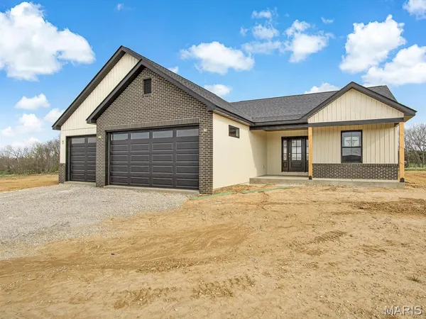 $499,000 | 1123 Waymaker Lane, Waterloo, IL 62298