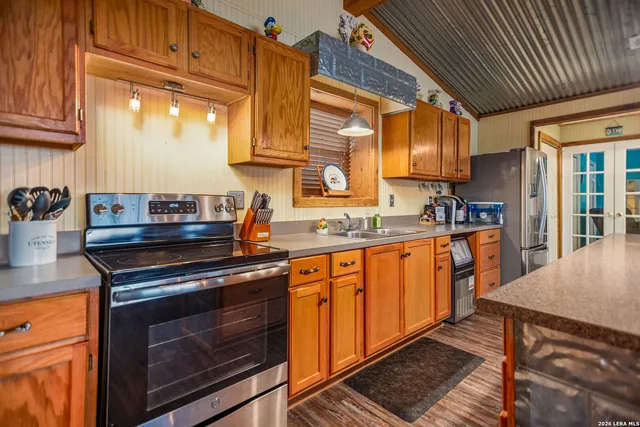 $249,500 | 4685 County Road 328, La Salle, TX 77969