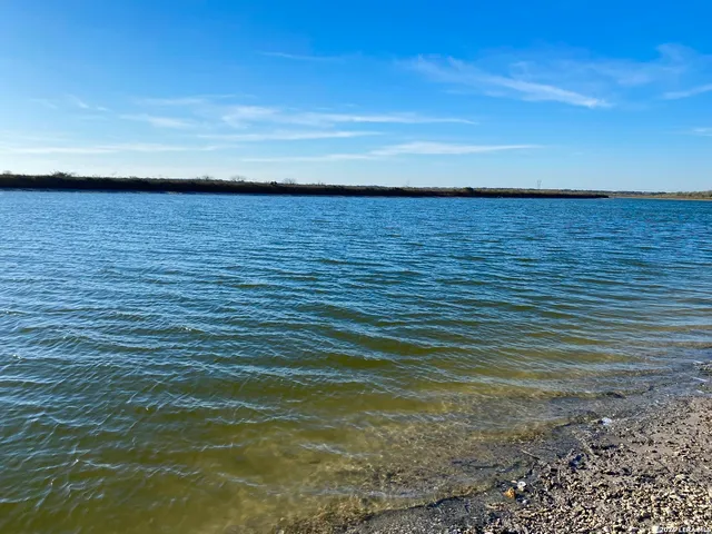 $249,500 | 4685 County Road 328, La Salle, TX 77969