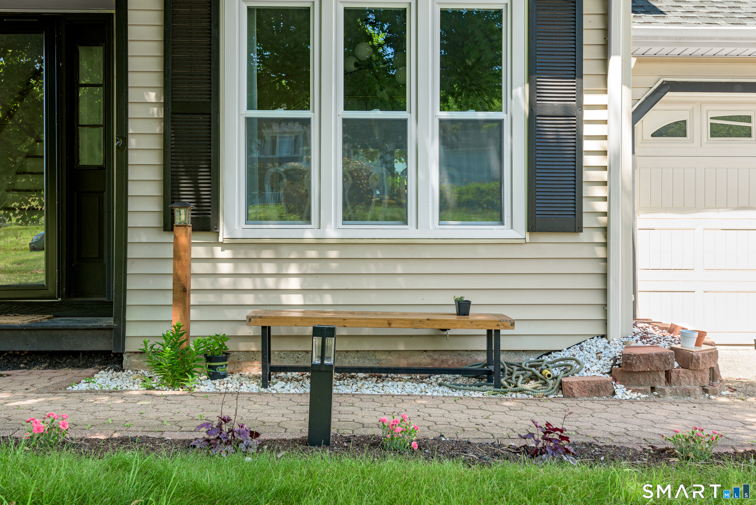 10 Dawn's Road New Milford, CT 06776 - Photo 3 of 30