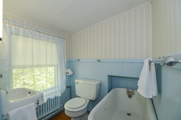 75 Bailey Road Watertown, MA 02472 - Photo 17 of 23 Gallery Image 17