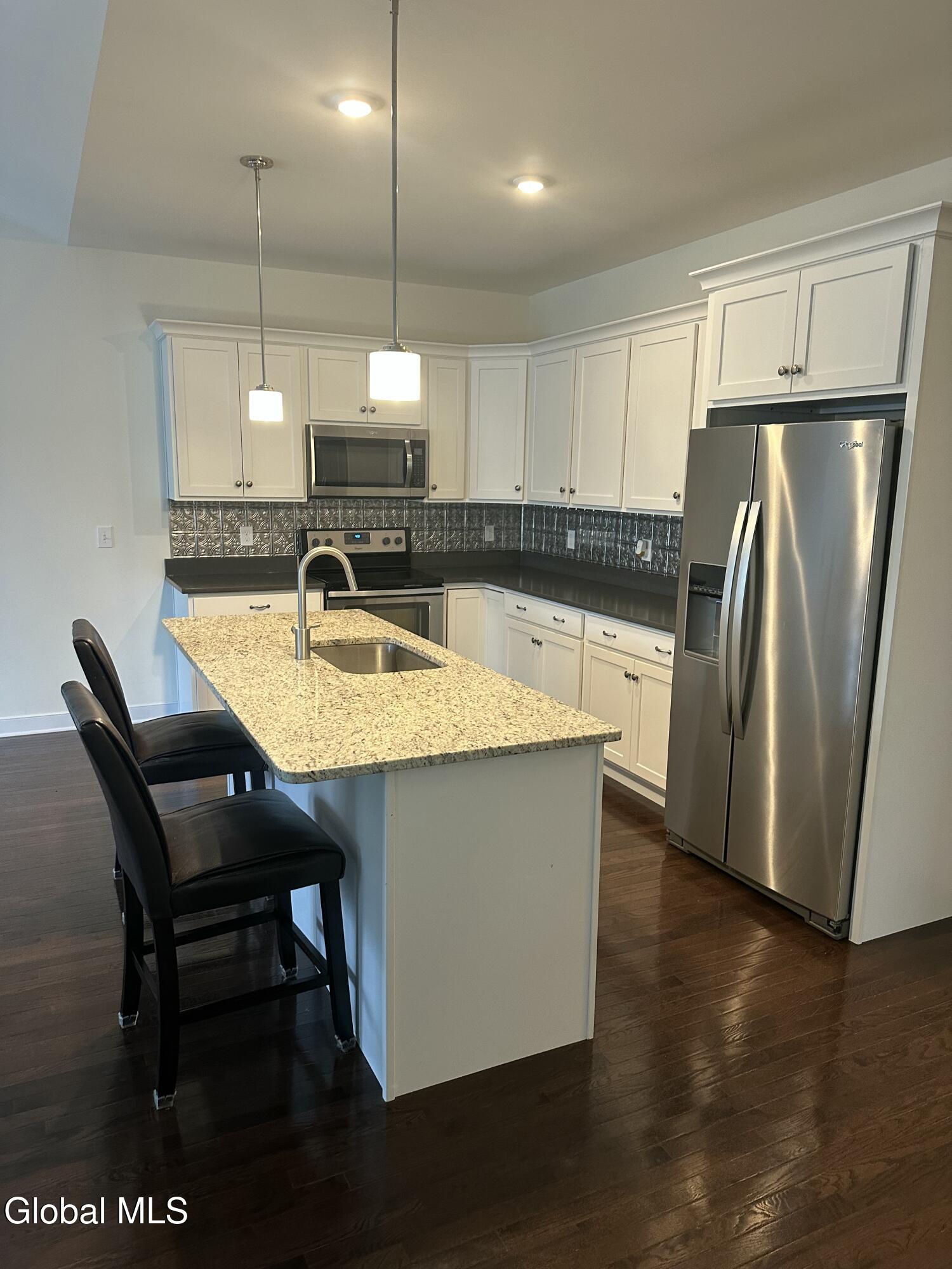 36 Weston Way Malta, NY 12020 - Photo 4 of 12 Wonderful workng ktchen