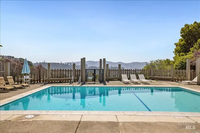 $1,099,000 | 60 Marinero Circle, Tiburon, CA 94920