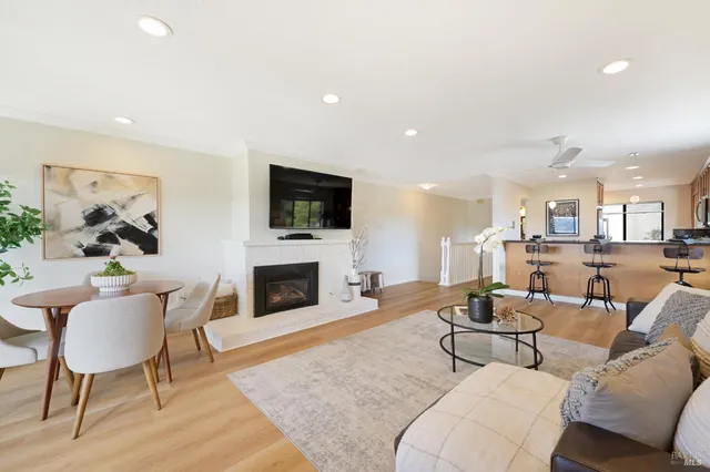 $1,099,000 | 60 Marinero Circle, Tiburon, CA 94920