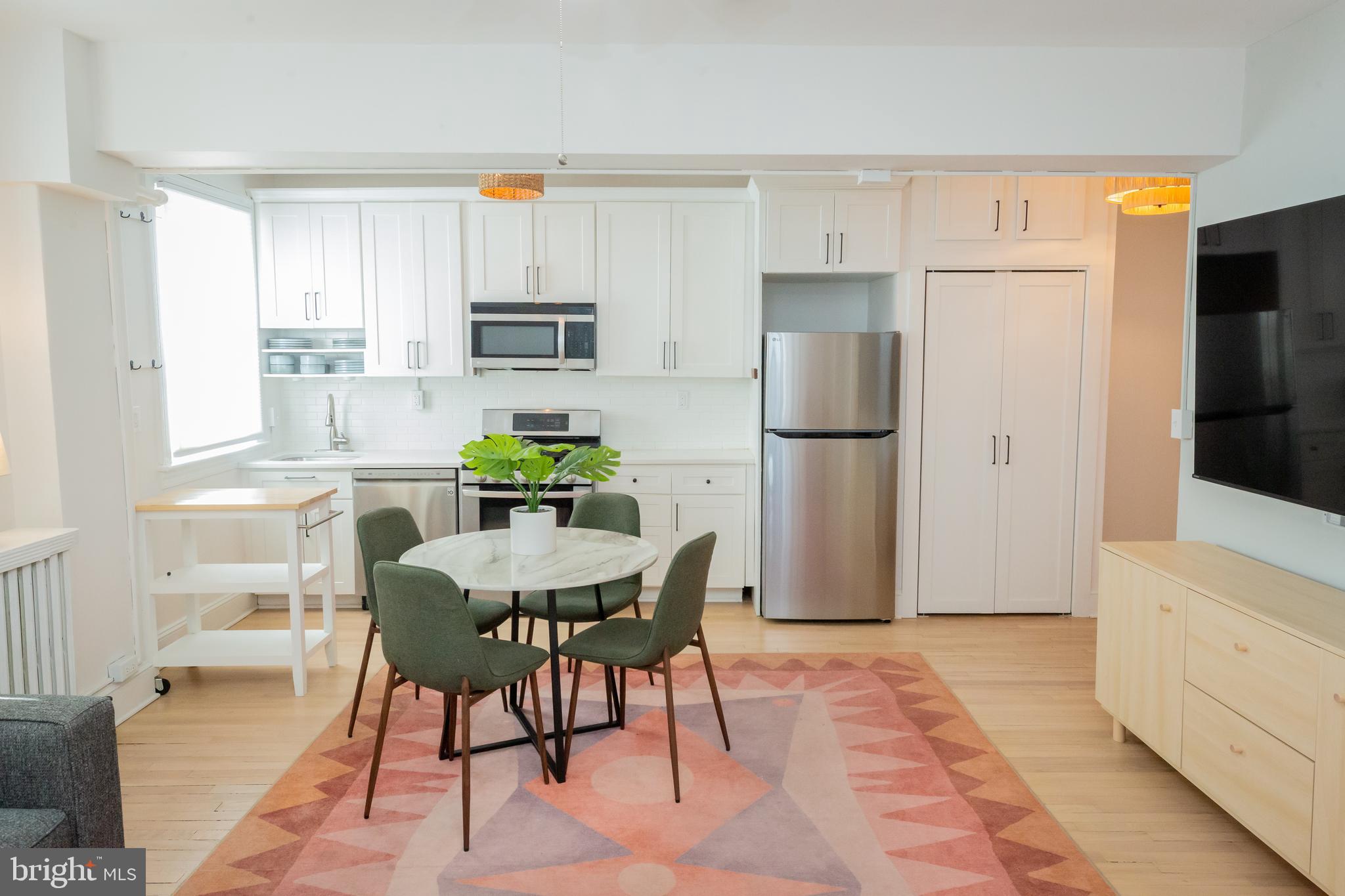 1954 Columbia Road Northwest, Unit 602 Washington, DC 20009 - Photo 8 of 30