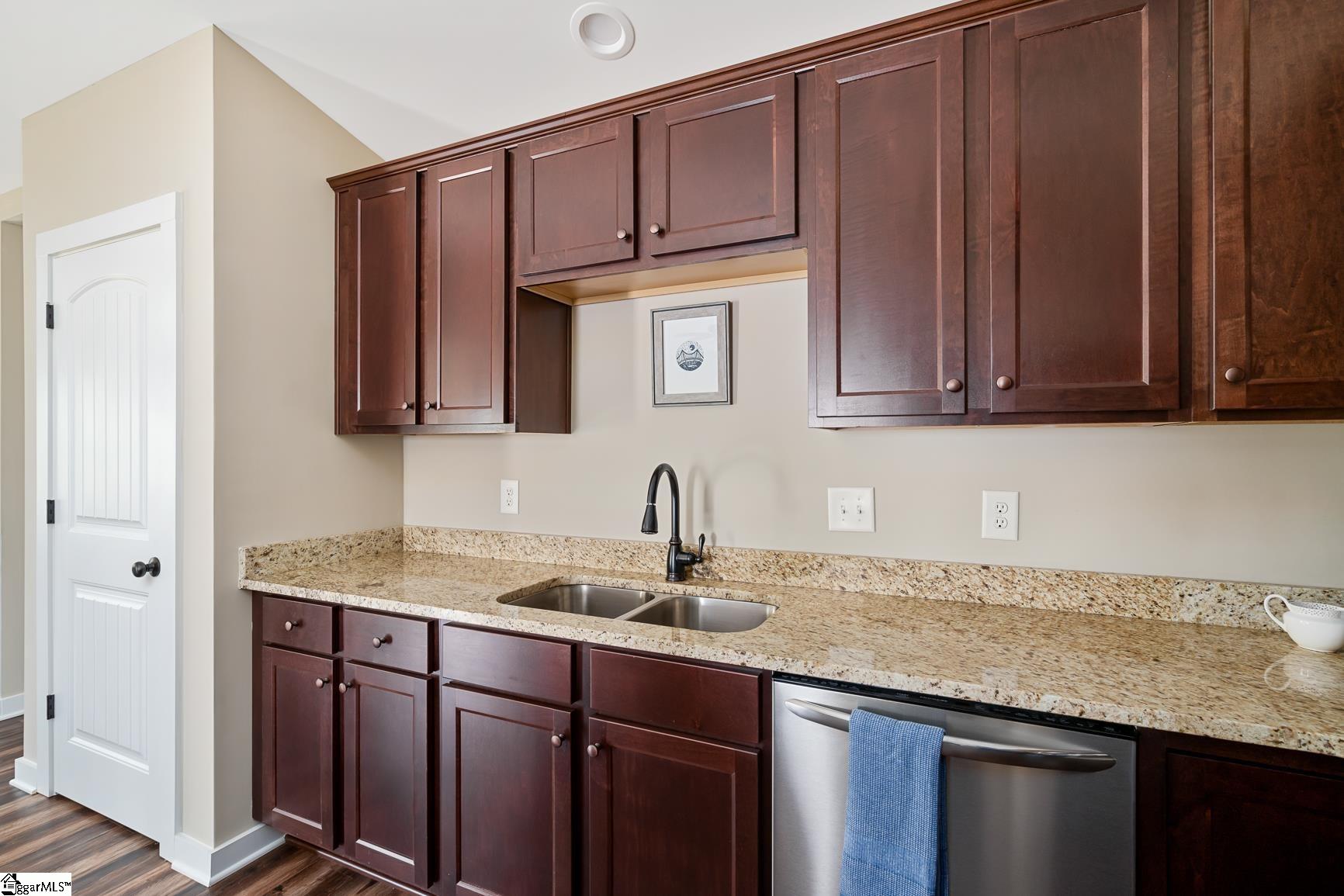 7437 Old Laurens Road Gray Court, SC 29645 - Photo 16 of 28 Gallery Image 16