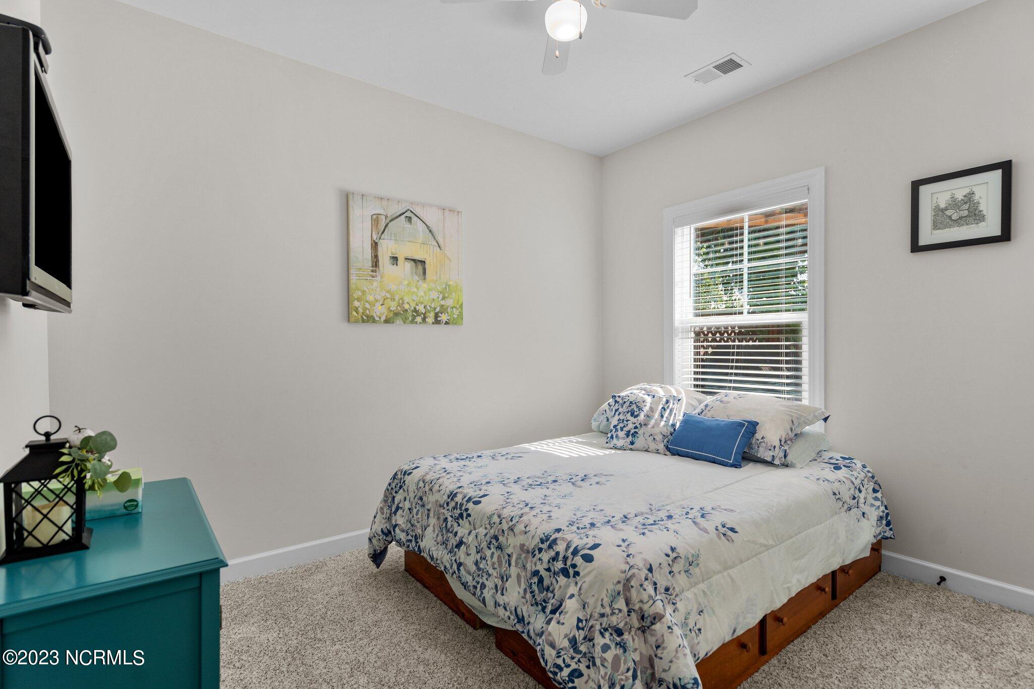 124 Collins Way Hampstead, NC 28443 - Photo 23 of 60 31-web-or-mls-DSC07041