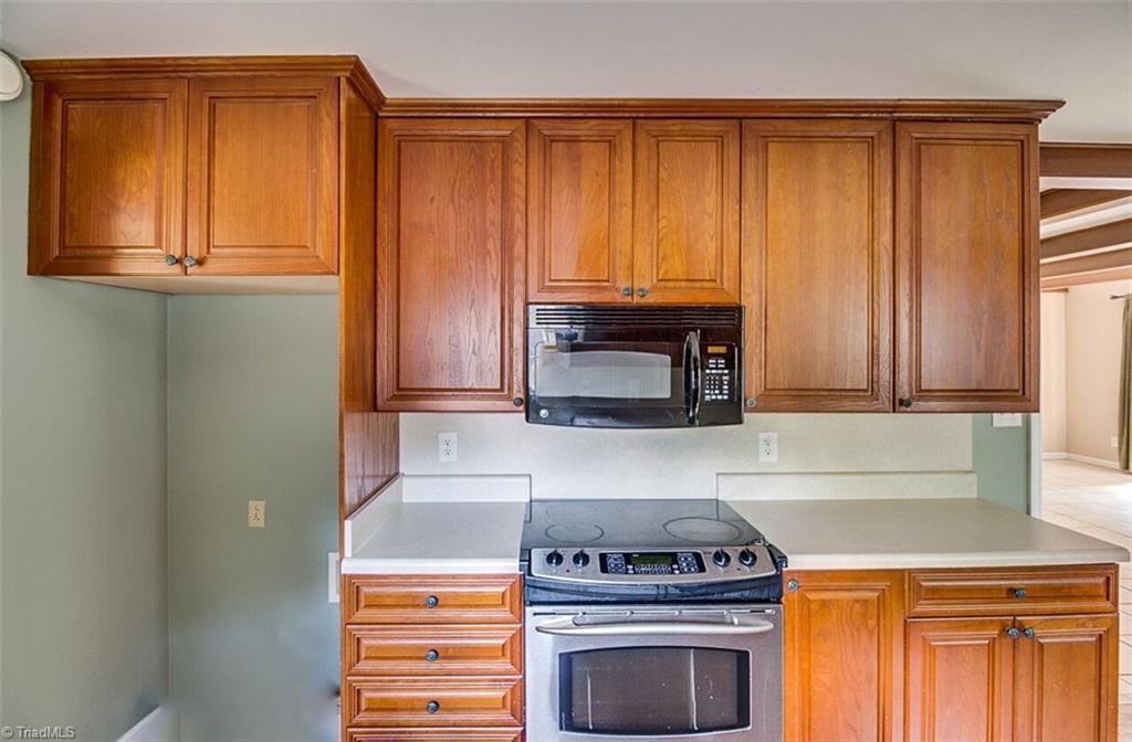 816 Shannon Road Asheboro, NC 27203 - Photo 10 of 30 Gallery Image 10