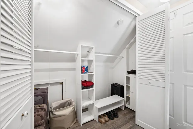 $2,650 | 1901 Curtiss Street, Downers Grove, IL 60515